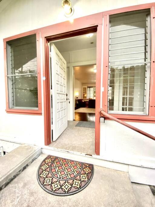 Your Hilo Homebase - Lovely 3 Bedroom In Heart Of Hilo With Ac! Zewnętrze zdjęcie