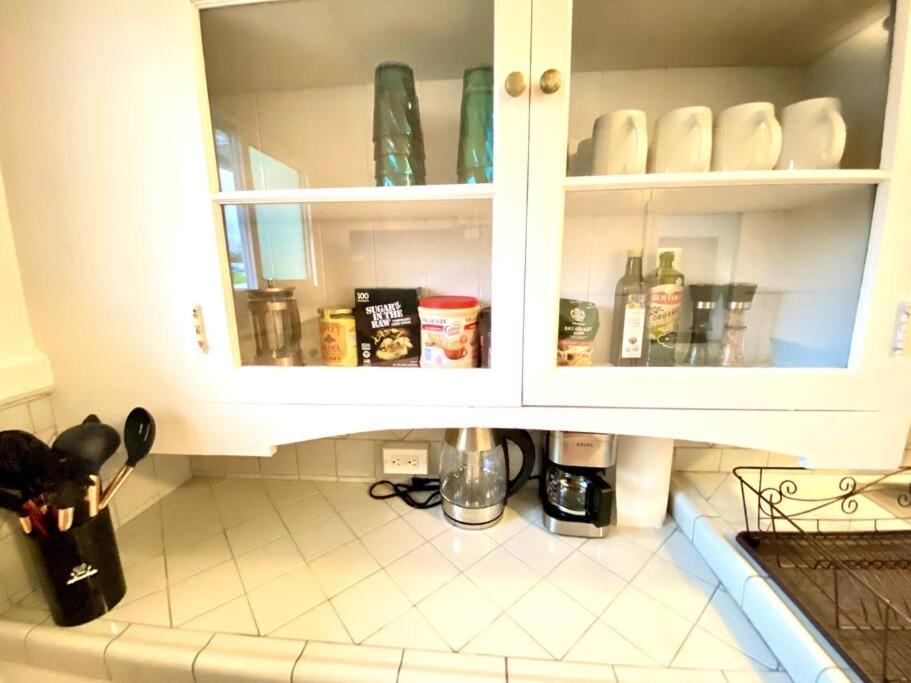 Your Hilo Homebase - Lovely 3 Bedroom In Heart Of Hilo With Ac! Zewnętrze zdjęcie